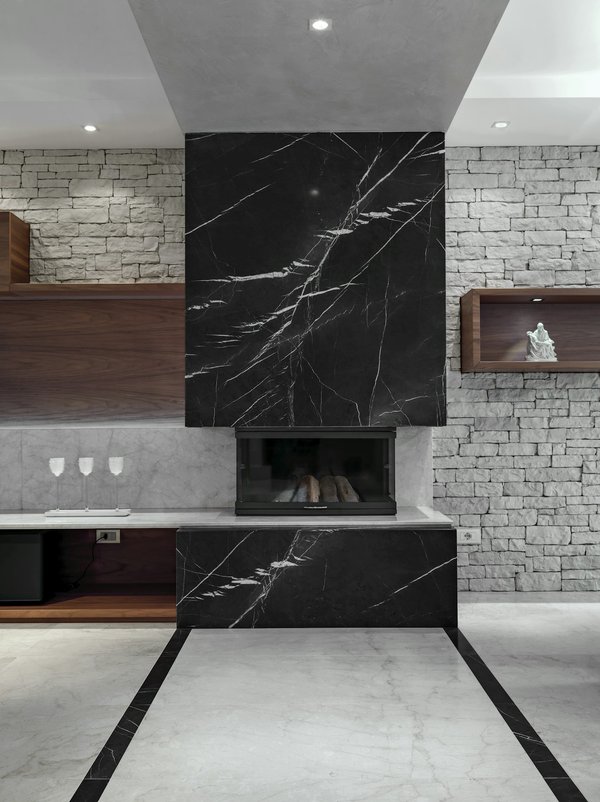 Pierre parement salon moderne : idées déco pour sublimer votre espace